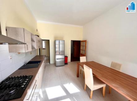 Fotka 1 | Pronájem bytu, 3+1, 110 m²