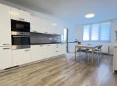Pronájem bytu, 4+kk, 75 m²