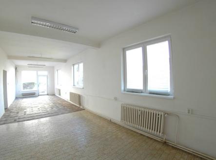 Pronájem - obchodní prostor, 55 m²