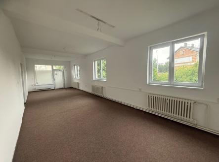 Pronájem - obchodní prostor, 55 m²