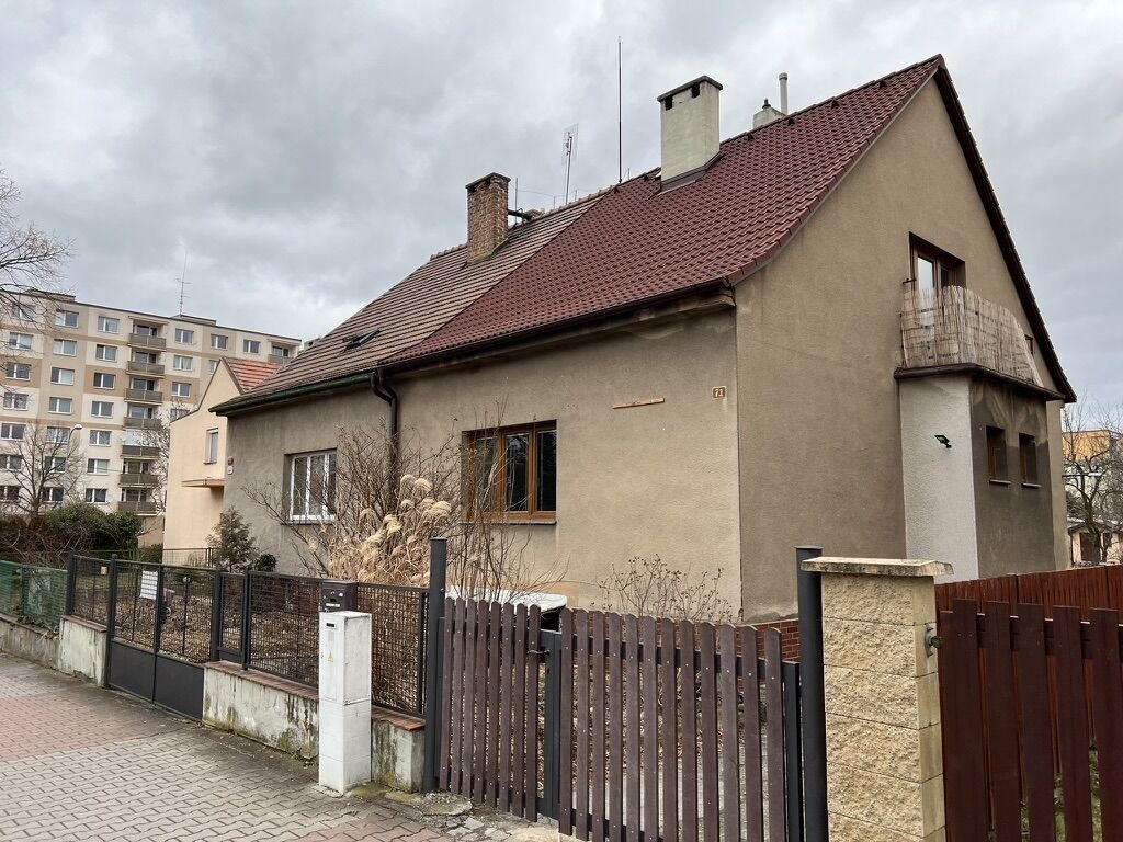 Prodej domu se 4 byty a s vlastní zahradou v Plzni