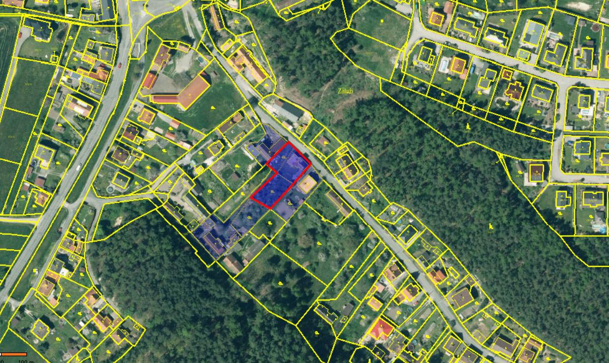 Výjimečný stavební pozemek 1 030 m² v klidné části Záluží (Třemošná)