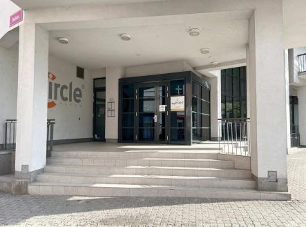 Pronájem - obchodní prostor, 45 m²