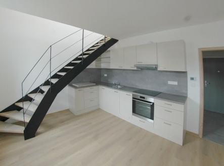 Pronájem bytu, 2+1, 74 m² obrázek