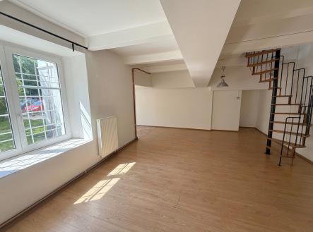 Pronájem bytu, 2+1, 92 m²