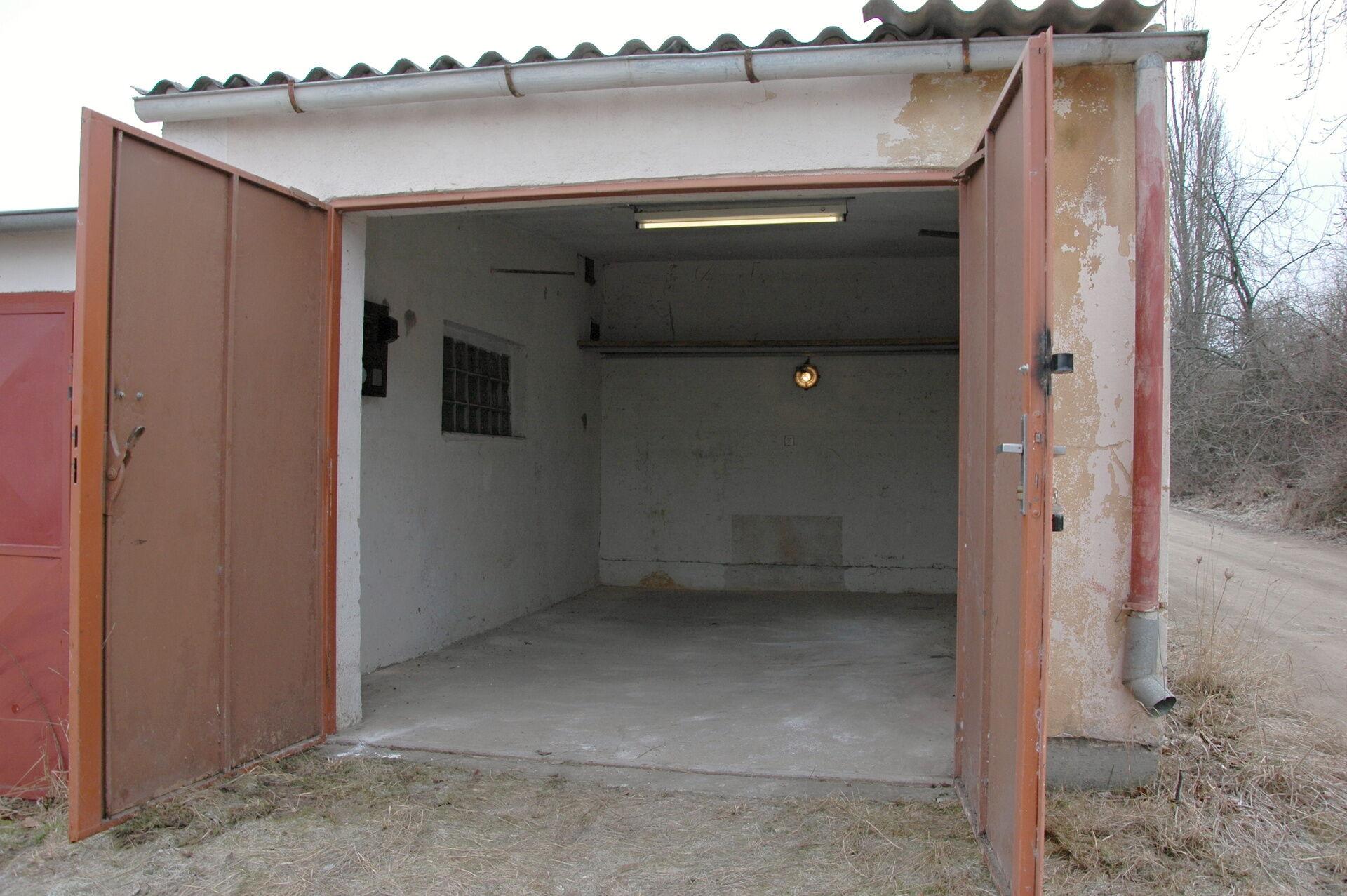 Prodej garáže v Plzni na Borech