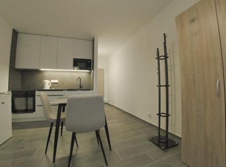 Pronájem bytu, 1+kk, 28 m²