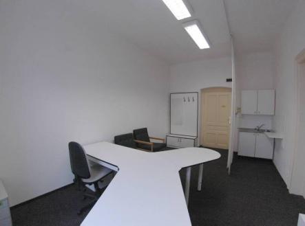 Pronájem - kanceláře, 42 m²