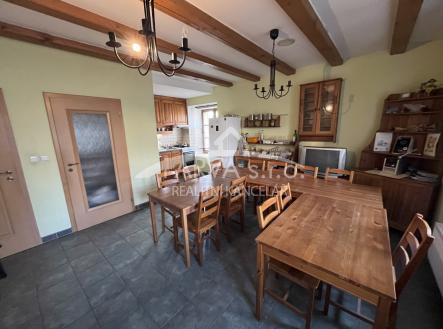 Prodej - komerční objekt, jiný, 299 m² obrázek