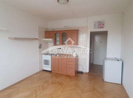 Pronájem bytu, 1+kk, 20 m² obrázek