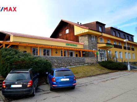 Prodej - hotel, 1 600 m²