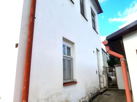 vstup do domu | Prodej bytu, 2+1, 113 m²