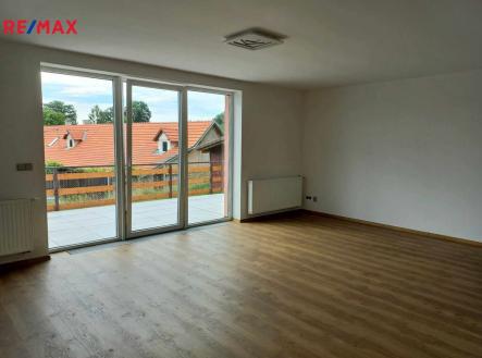 Propojeno s terasou. | Prodej - dům/vila, 191 m²