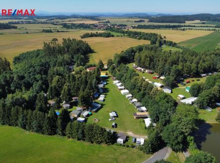 Pohled na rekreační areál směrem k Velké Turné. | Prodej - hotel, 1 320 m²