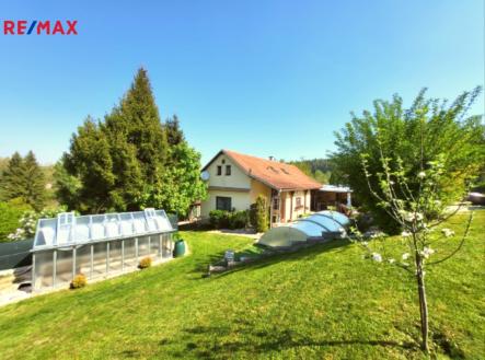 Dům je na velmi klidném a chráněném místě. | Prodej - dům/vila, 190 m²