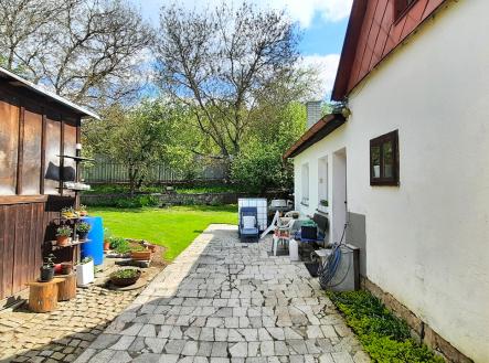 přístup k domu | Prodej - dům/vila, 143 m²