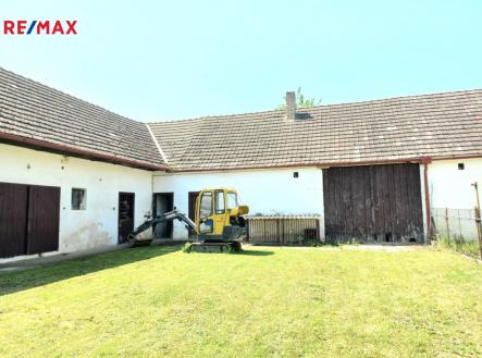 Chlév, dílna, stodola. | Prodej - zemědělský objekt, 665 m²