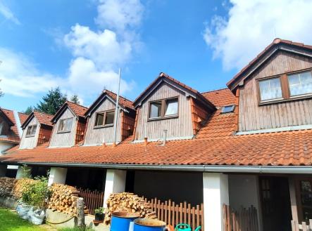 4-pohled-na-pokoje-ze-dvora.jpg | Prodej - chata/rekreační objekt, 1 364 m²
