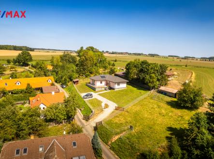 Dům leží v klidné části obce. | Prodej - dům/vila, 191 m²