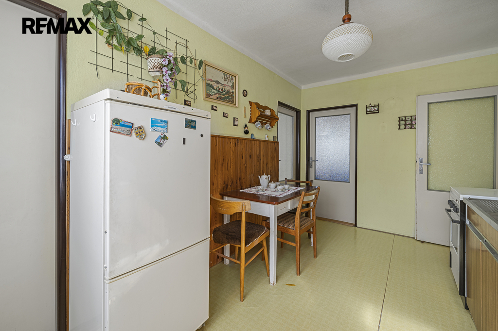 a7408534-copy.jpg