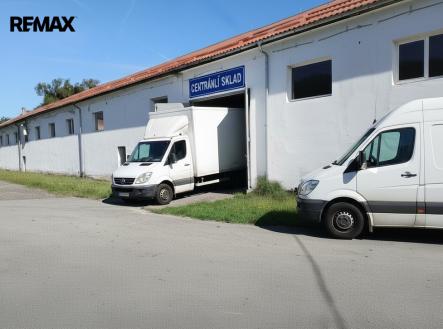 Provoz. | Pronájem - jiné, 950 m²