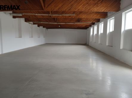Hala. | Pronájem - jiné, 325 m²