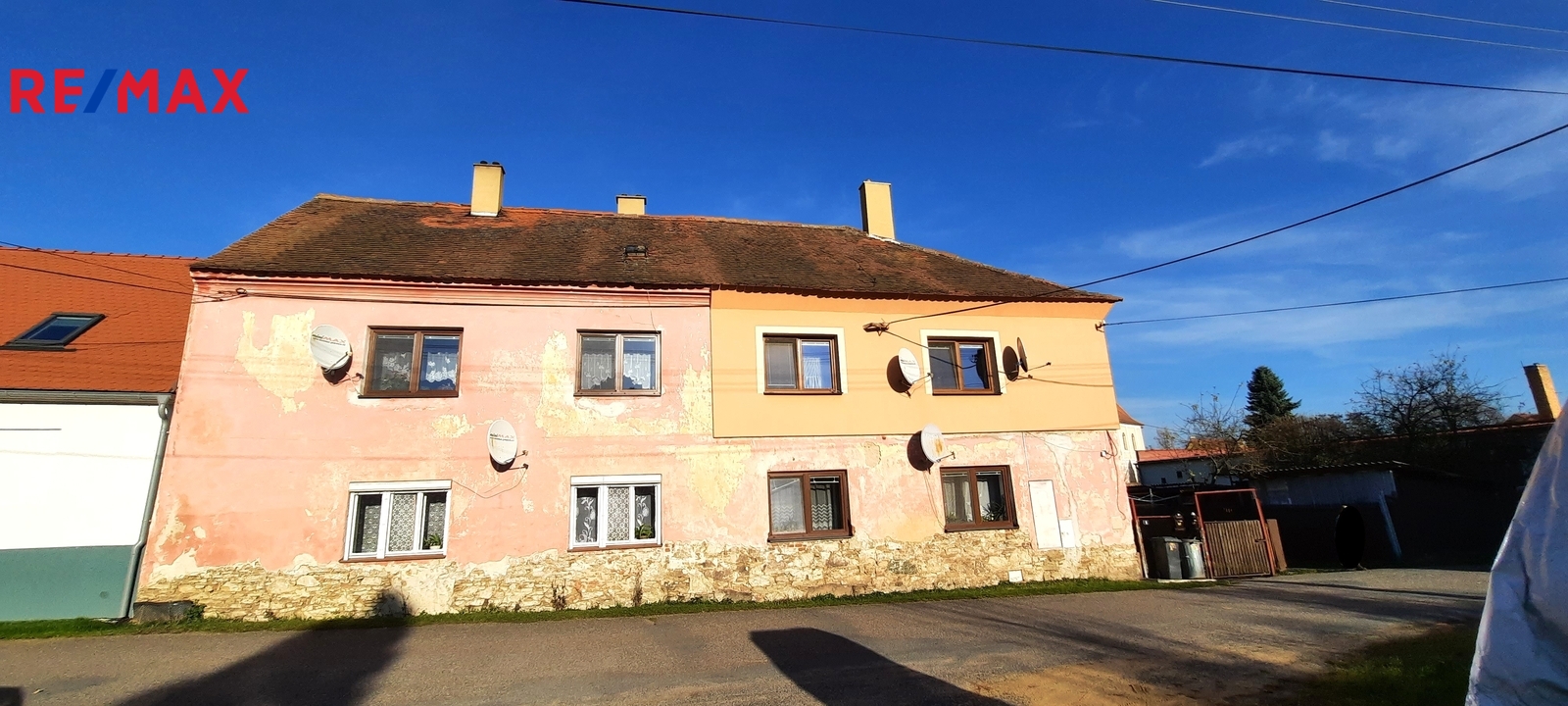 čelní pohled na dům