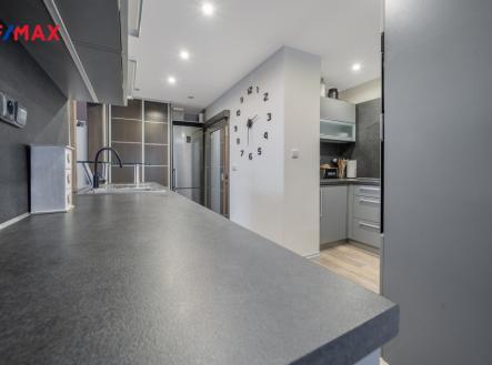 a7408410.jpg | Prodej bytu, 3+kk, 74 m²