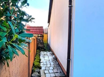 boční pohled | Prodej - dům/vila, 66 m²