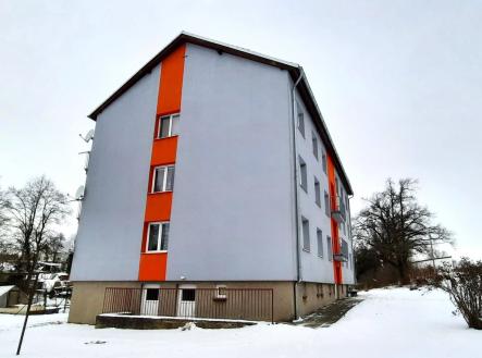 pohled zprava | Pronájem bytu, 2+1, 59 m²