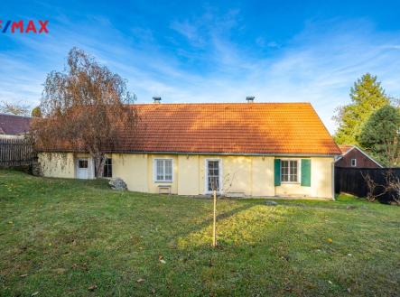 zadní pohled | Prodej - dům/vila, 360 m²