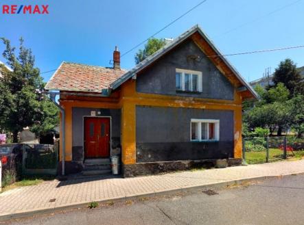celkový pohled v létě | Prodej - chata/rekreační objekt, 174 m²