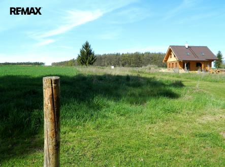Celkový pohled na pozemek. | Prodej - pozemek pro bydlení, 984 m²