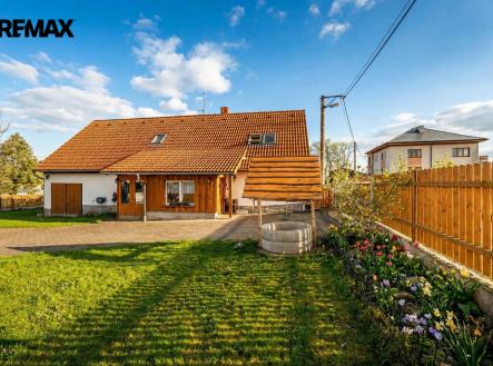chatgpt-image-2.6.2026-08-47-08.png | Prodej - dům/vila, 209 m²
