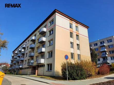 čelní pohled na dům a byt | Pronájem bytu, 3+1, 69 m²