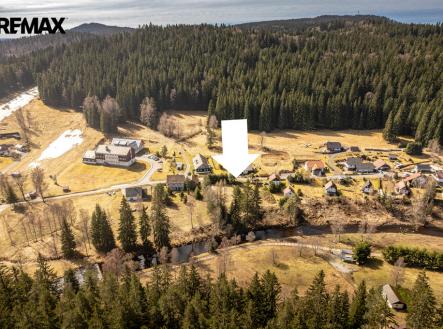 26-04-10-horni-vltavice-pozemek-4-00000.jpg | Prodej - pozemek pro bydlení, 1 408 m²