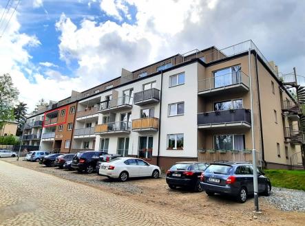 pohled na celý dům zprava | Prodej bytu, 3+kk, 118 m²