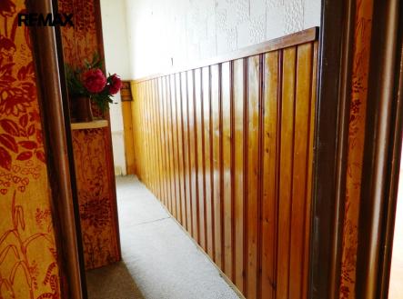 Průhled do kuchyně. | Prodej bytu, 2+1, 68 m²