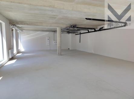 Interiér jednotky E 103  | Prodej - obchodní prostor, 119 m²