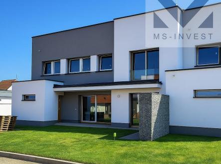 Koncový dům L-5 pohled z ul. Hurbanova | Prodej - dům/vila, 160 m²