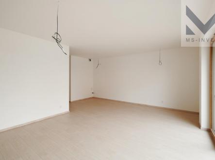 Obývací pokoj s kuchyňským koutem.jpg | Prodej - dům/vila, 127 m²