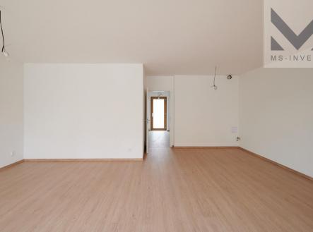 Obývací pokoj s kuchyňským koutem.jpg | Prodej - dům/vila, 143 m²