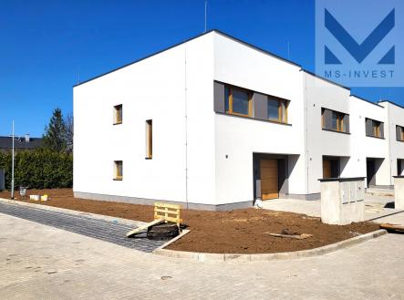 Krajový dům F-1 z ul. Hurbanova.jpg | Prodej - dům/vila, 143 m²