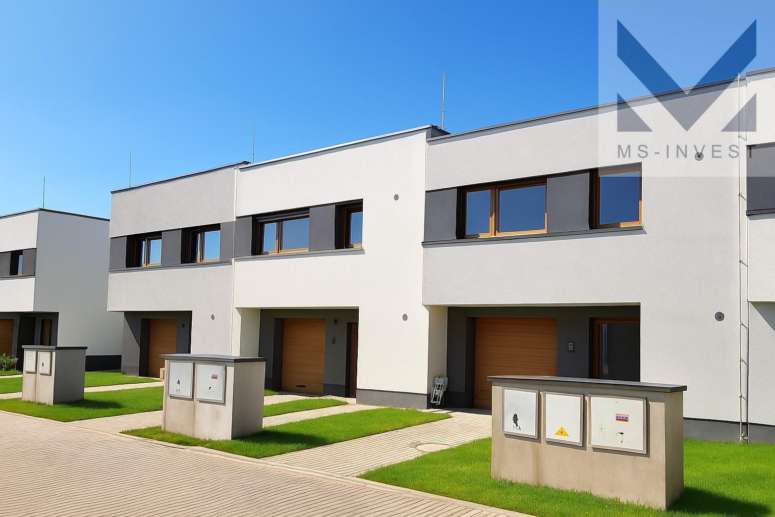 Dům C-2 z ul. Hurbanova.upr.jpg