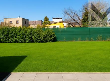 Zahrada za domem C - 4 | Prodej - dům/vila, 127 m²