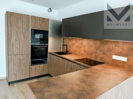 Kuchyně Nolte v ceně domu | Prodej - dům/vila, 143 m²