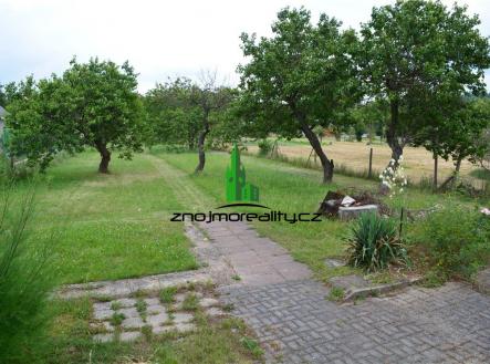 01 | Prodej - pozemek, zahrada, 1 376 m²