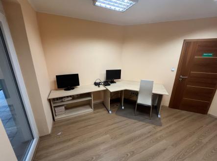 IMG_2968.jpg | Pronájem - kanceláře, 9 m²