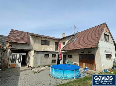 2 pohled ze dvora | Prodej - dům/vila, 200 m²