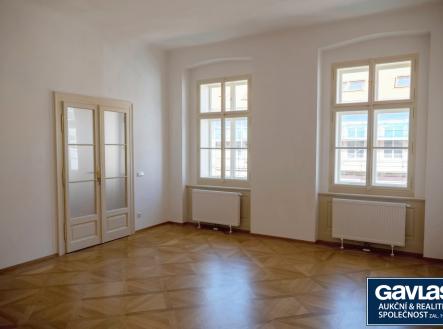 obývací pokoj - pohled od vstupu | Pronájem bytu, 4+1, 123 m²